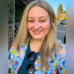 Meet your Posher, Eva